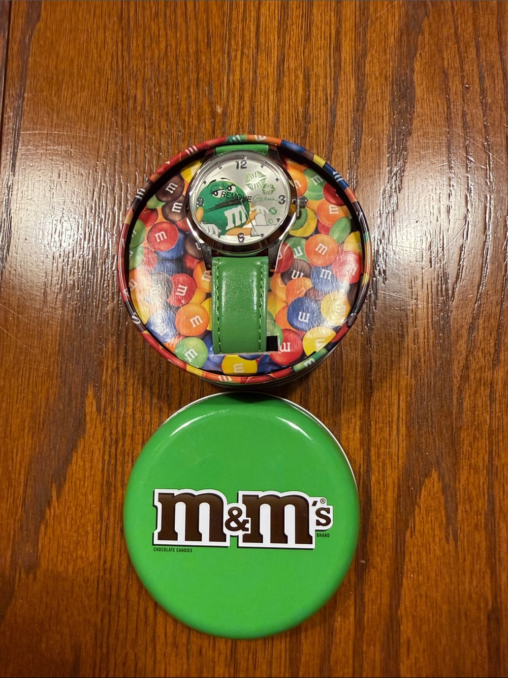M&M'S Green Character Watch with Colorful Candy Tin